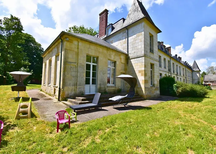 Evasion Au Chateau Ravenel